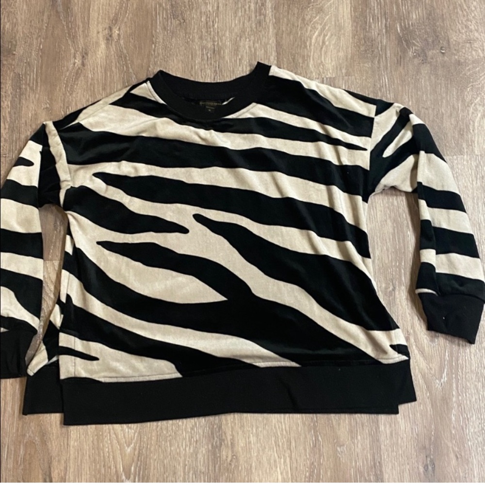 Donna Karan zebra top